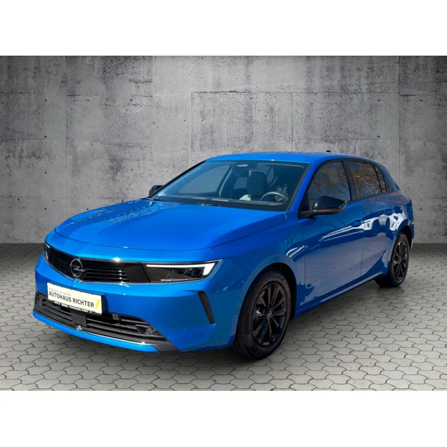 Opel Astra, 2023, МКПП, пробег 11384 км