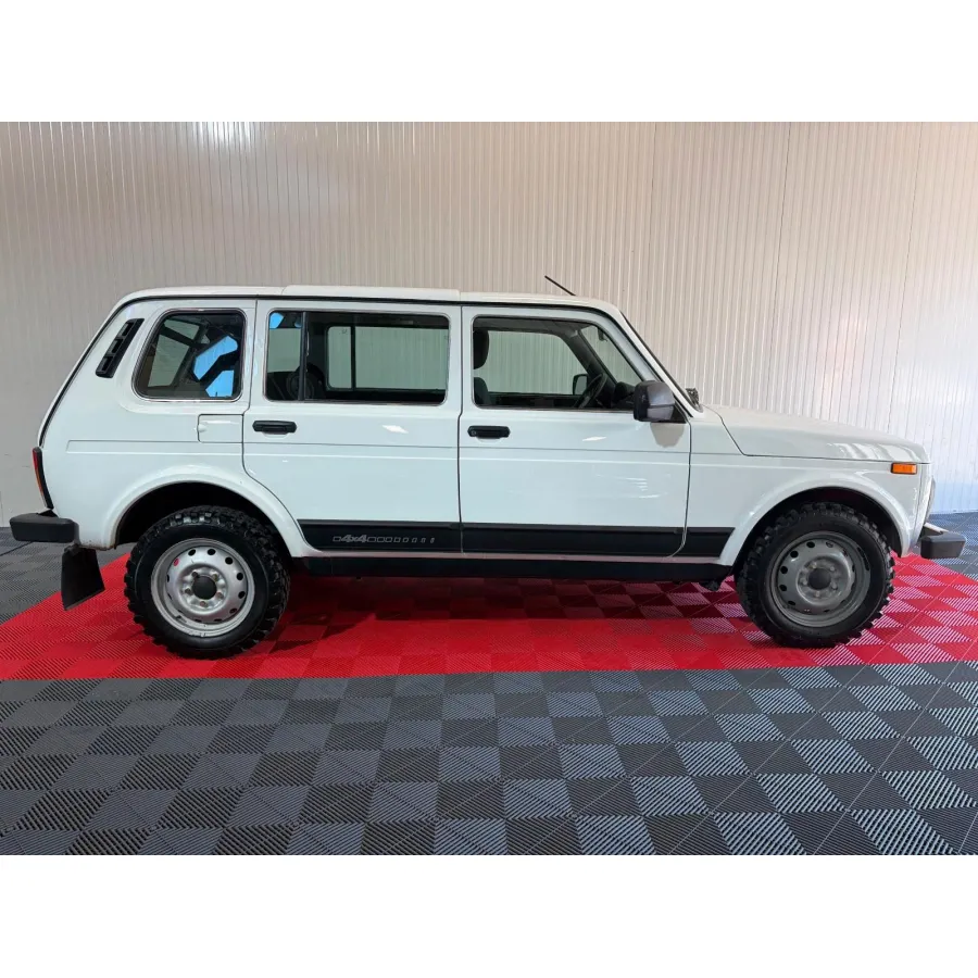 Lada Niva, 2022, МКПП, пробег 37148 км