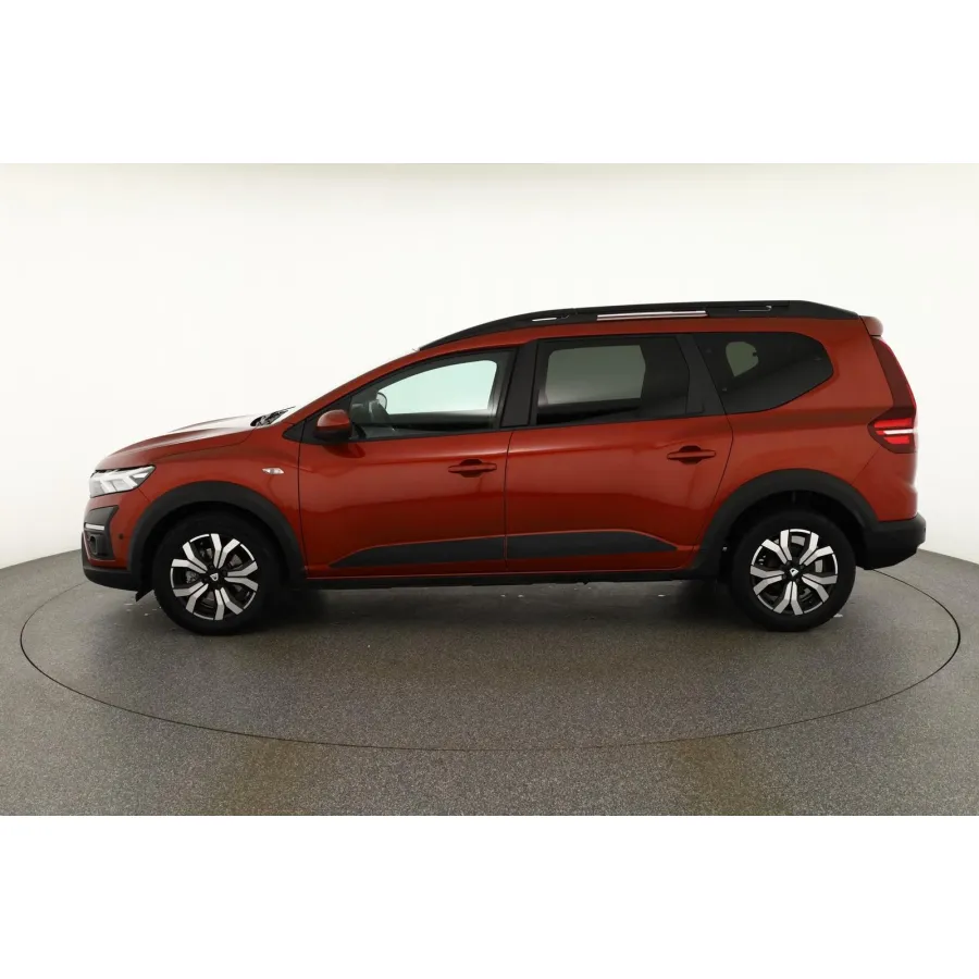 Dacia Jogger, 2022, МКПП, пробег 42569 км