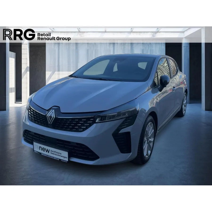 Renault Clio, 2023, МКПП, пробег 23205 км