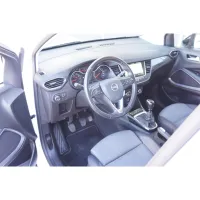 Opel Crossland, 2023, МКПП, пробег 40000 км