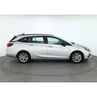 Opel Astra, 2022, МКПП, пробег 69997 км