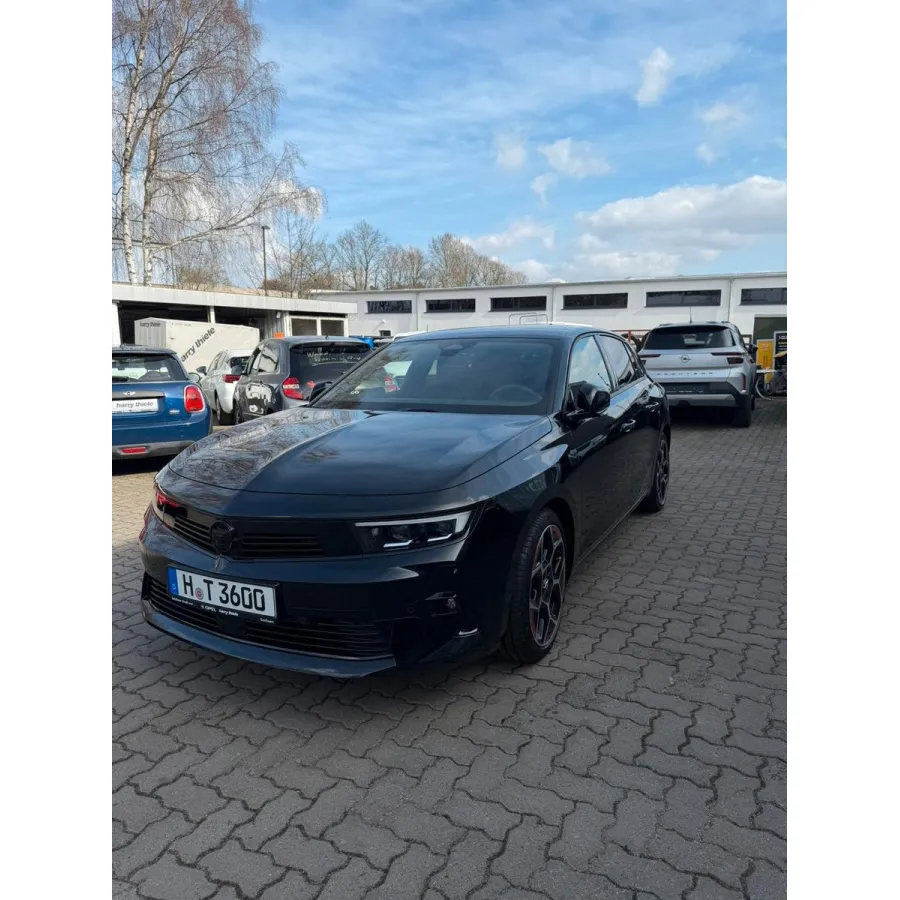 Opel Astra, 2023, АКПП, пробег 2000 км