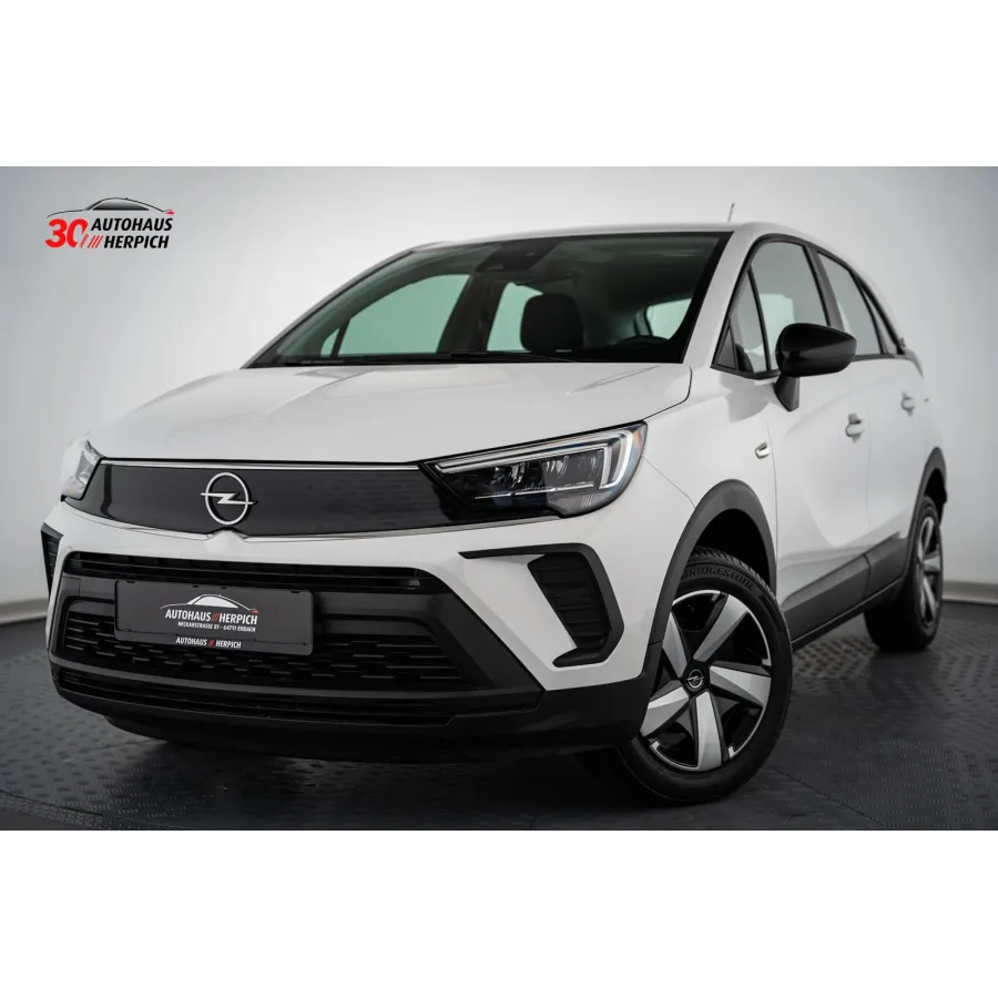 Opel Crossland, 2023, МКПП, пробег 22200 км