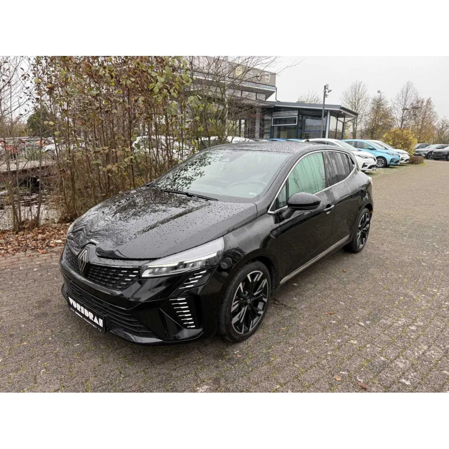 Renault Clio, 2023, МКПП, пробег 15475 км