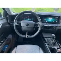 Opel Astra, 2023, МКПП, пробег 67000 км