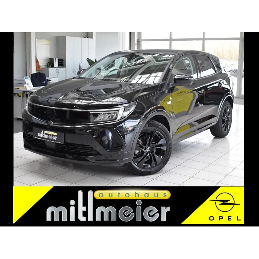 Opel Grandland, 2023, МКПП, пробег 4400 км