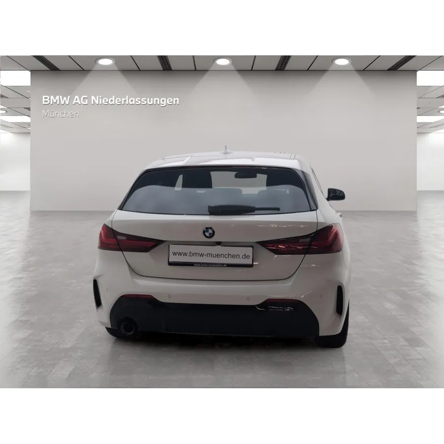 BMW 118, 2023, АКПП, пробег 22656 км