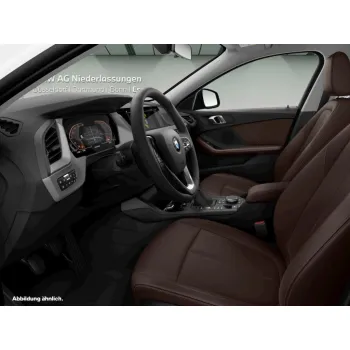 BMW 118, 2023, МКПП, пробег 44773 км
