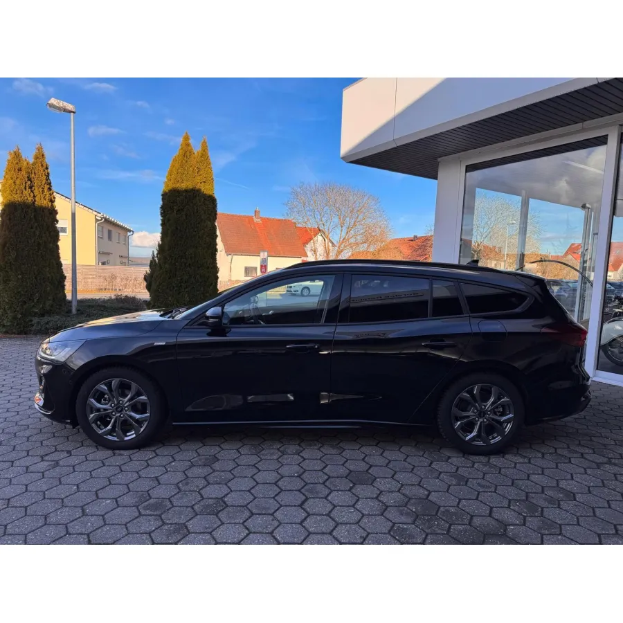 Ford Focus, 2023, МКПП, пробег 19190 км