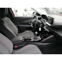 Peugeot 2008, 2022, МКПП, пробег 38900 км