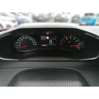 Peugeot 2008, 2022, МКПП, пробег 38900 км