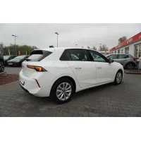 Opel Astra, 2023, МКПП, пробег 8931 км