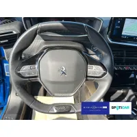 Peugeot 2008, 2022, МКПП, пробег 10860 км
