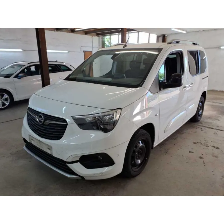 Opel Combo, 2022, МКПП, пробег 89000 км