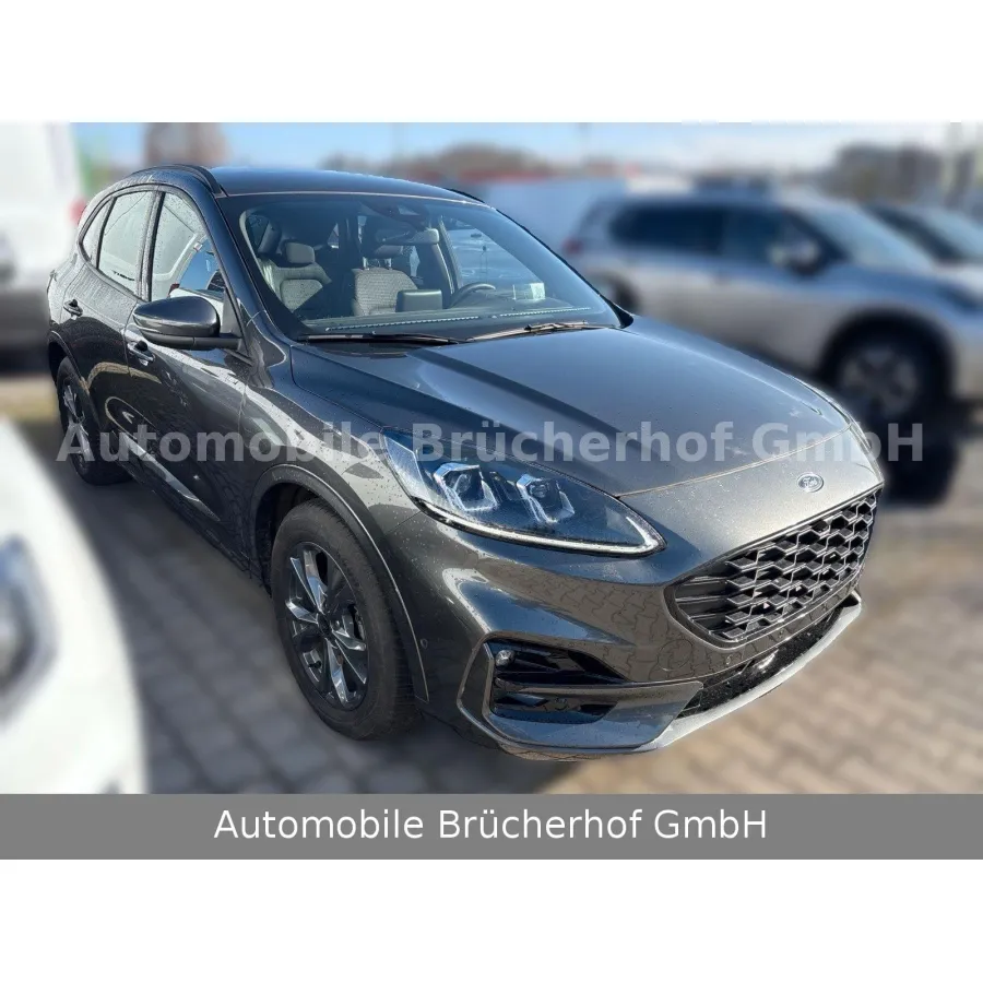 Ford Kuga, 2023, МКПП, пробег 17000 км
