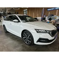 Skoda Octavia, 2023, АКПП, пробег 83485 км