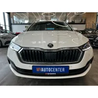 Skoda Octavia, 2023, АКПП, пробег 83485 км