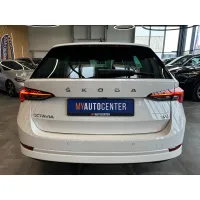 Skoda Octavia, 2023, АКПП, пробег 83485 км