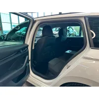 Skoda Octavia, 2023, АКПП, пробег 83485 км