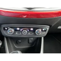 Opel Crossland, 2022, МКПП, пробег 26943 км