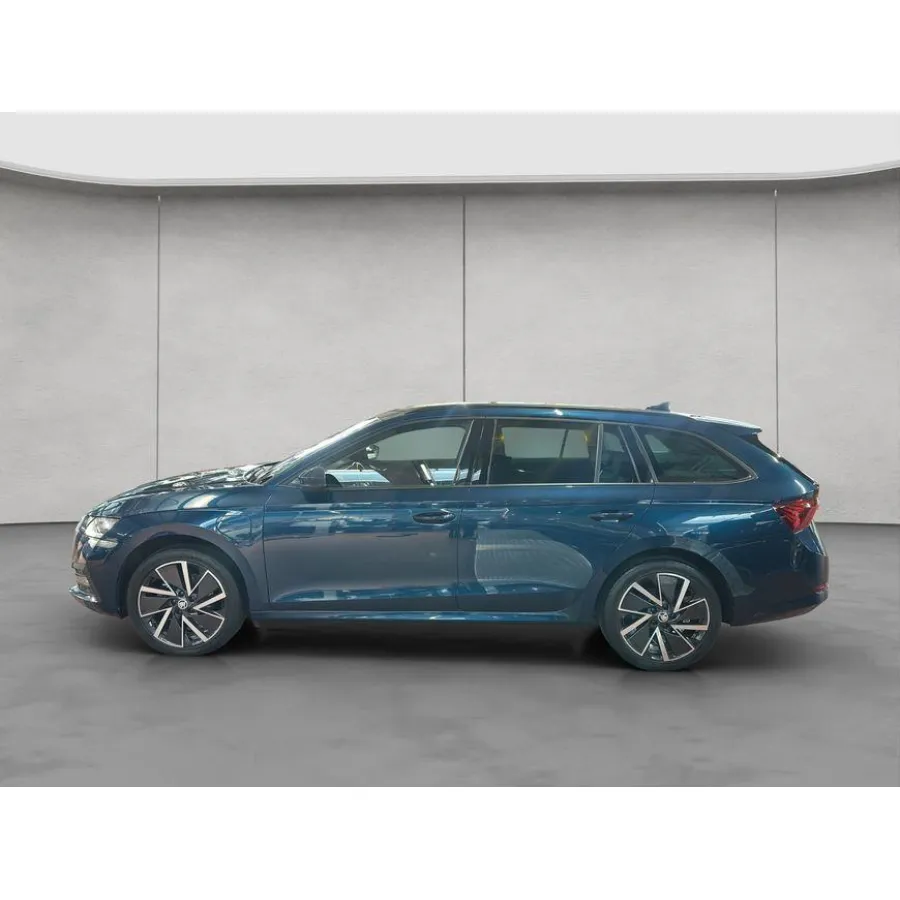 Skoda Octavia, 2023, АКПП, пробег 73009 км