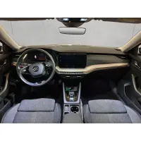 Skoda Octavia, 2023, АКПП, пробег 73009 км