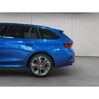 Skoda Octavia, 2023, АКПП, пробег 25986 км