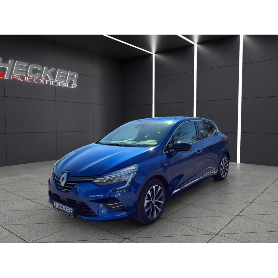 Renault Clio, 2023, АКПП, пробег 22550 км