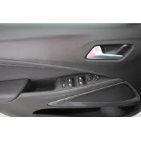 Opel Crossland, 2022, МКПП, пробег 26694 км