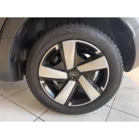 Opel Crossland, 2023, МКПП, пробег 26424 км