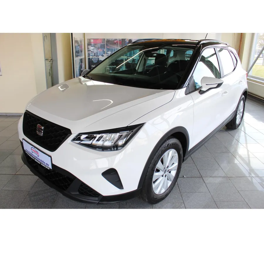 Seat Arona, 2023, МКПП, пробег 14850 км