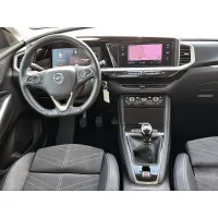 Opel Grandland, 2023, МКПП, пробег 25637 км