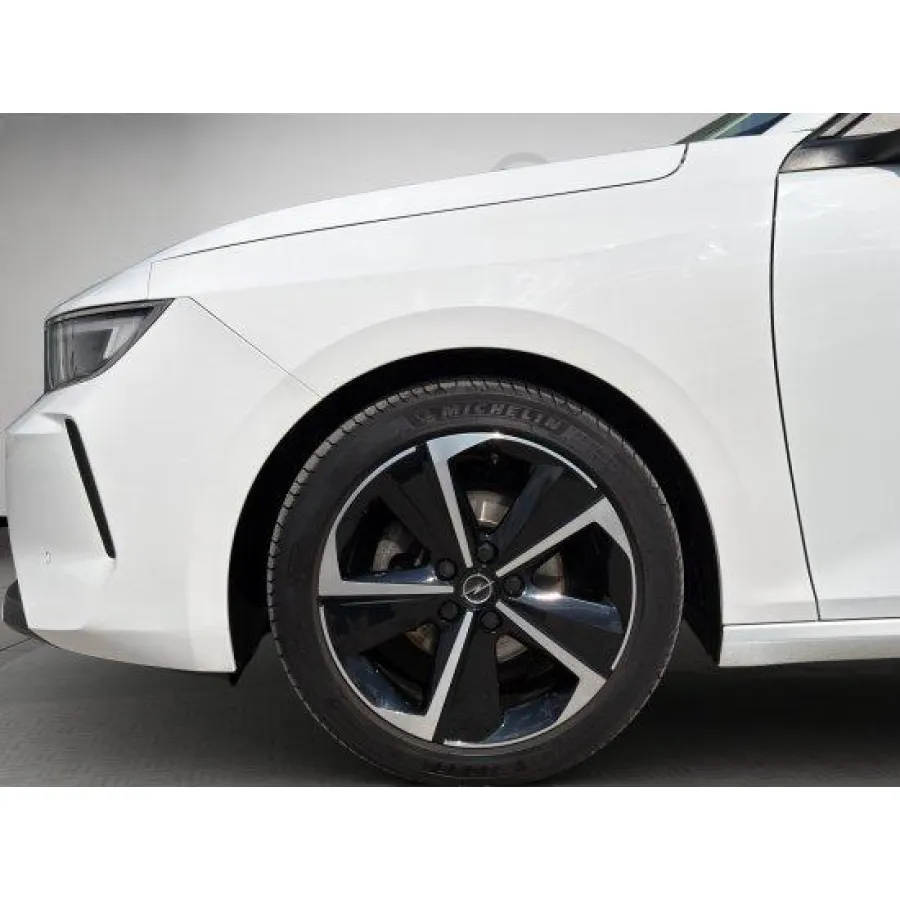 Opel Astra, 2023, МКПП, пробег 50329 км