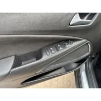 Opel Crossland, 2023, МКПП, пробег 36900 км