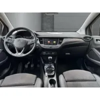 Opel Crossland, 2023, МКПП, пробег 36900 км