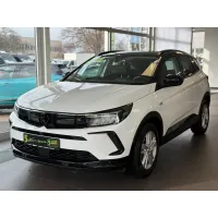 Opel Grandland, 2023, МКПП, пробег 23630 км