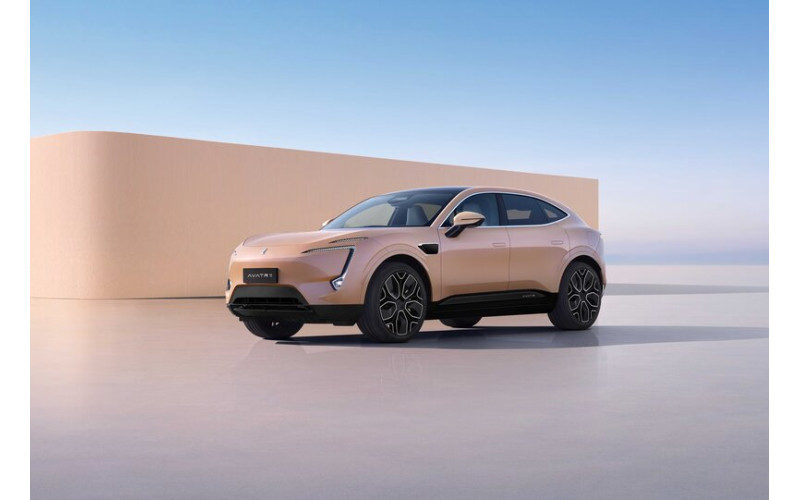 Avatr 12 успешно освоил управляемый занос на огромном полигоне