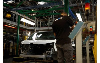 Автоконцерн, покинувший Россию, сокращает количество инженеров