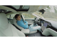 Европа разрешила полуавтоматическое управление автомобилями