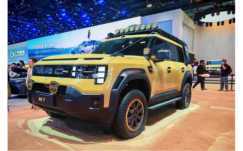 GAC выпустил мощный гибридный внедорожник Yue 7