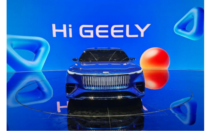 Geely раскрыла прототип нового седана Galaxy Light - ультрасовременный дизайн!