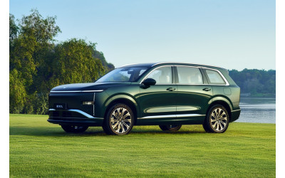 GM и SAIC представят новый стильный кроссовер Wuling Starlight L