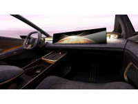 Hyundai раскрывает IONIQ V: новая 800-вольтовая зарядка и огромный 27-дюймовый дисплей.