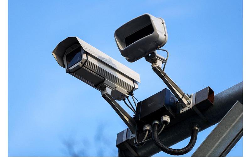 Искусственный интеллект обнаруживает грузовики с сокрытыми номерами