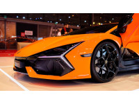 Lamborghini представит новую экстремальную версию Revuelto SV
