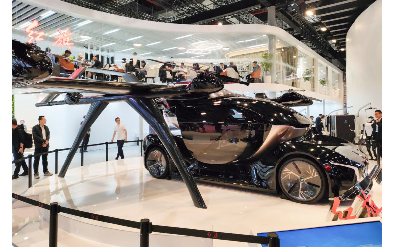 Летающие авто представят на автосалоне в Пекине