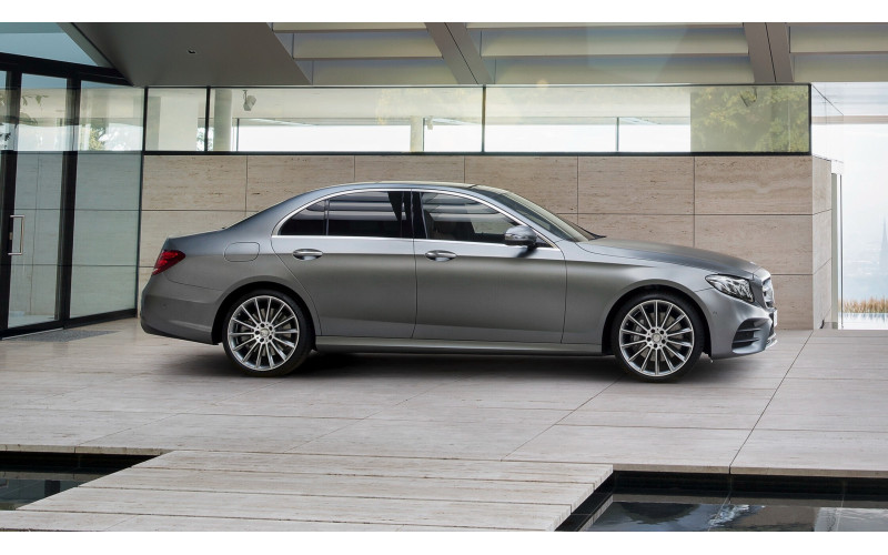 Mercedes проводит бесплатный ремонт тысяч автомобилей