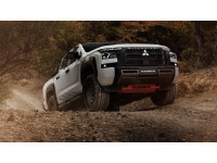 Mitsubishi представляет новые внедорожники Outlander и Pajero под брендом Raider