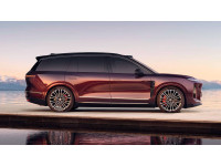 Nio анонсирует два гигантских электрокроссовера для борьбы с кризисом